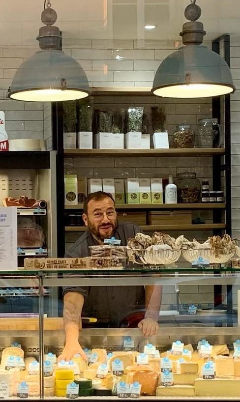 Apprenez à ouvrir une entreprise de fabrication de fromage